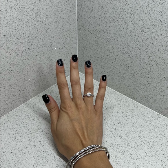 Engagement Ring - Picture 4 of 4